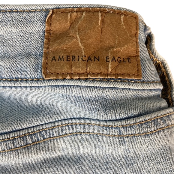 AEO Light Wash Next Level Stretch Cut Off Short - Picture 6 of 11